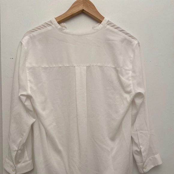 Uniqlo White Long-Sleeve Blouse Size S - Picture 2 of 3